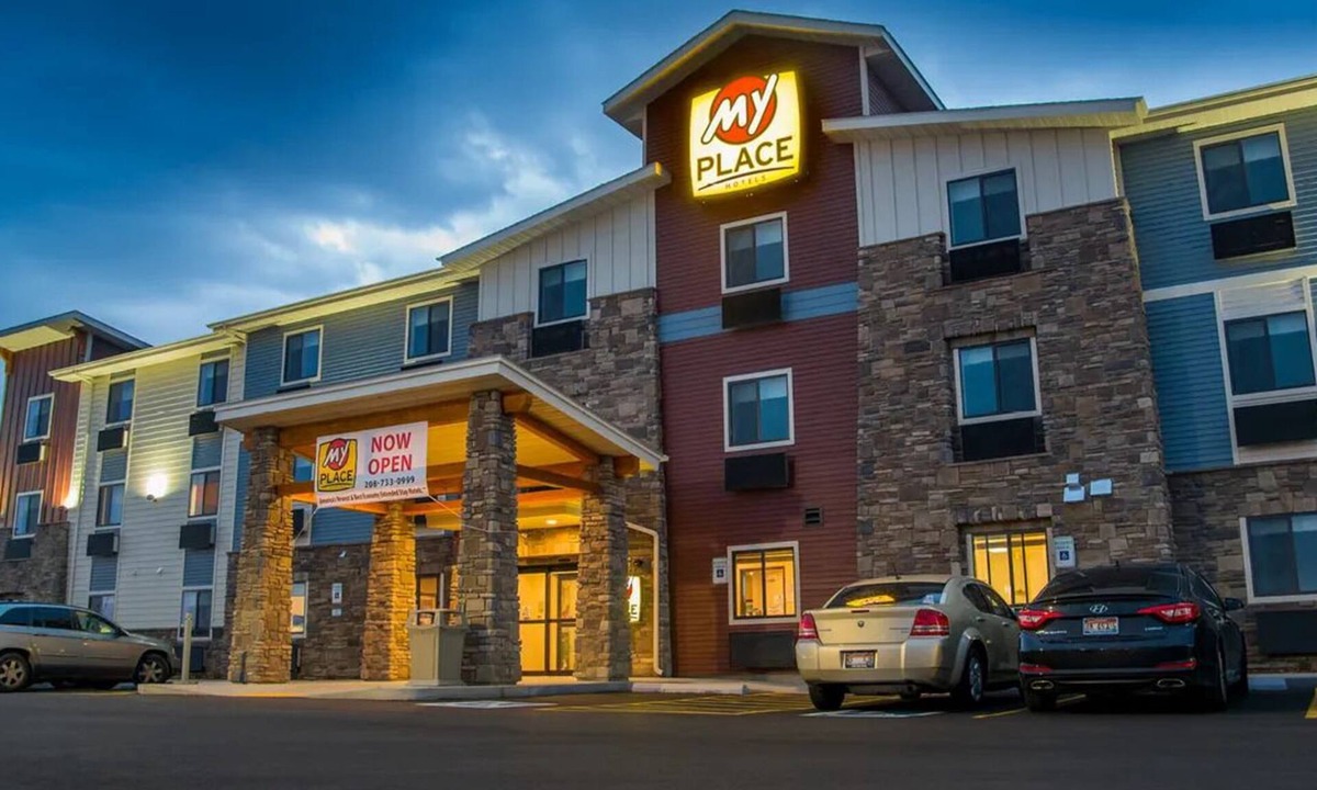 Twin Falls Hotel | Immerse Yourself in Twin Falls’ Natural Beauty from a Room w/Full Kitchen
