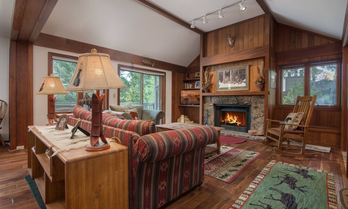 Teton Village Condo | JHRL - Teewinot C5, top-floor condominium on skier shuttle route