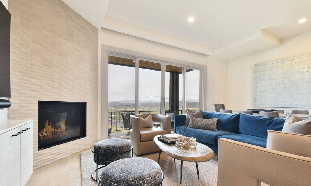 Park City Villa | Juniper Landing Jewel, Walk to Ski Lifts, Pool, AC, Mountain Views