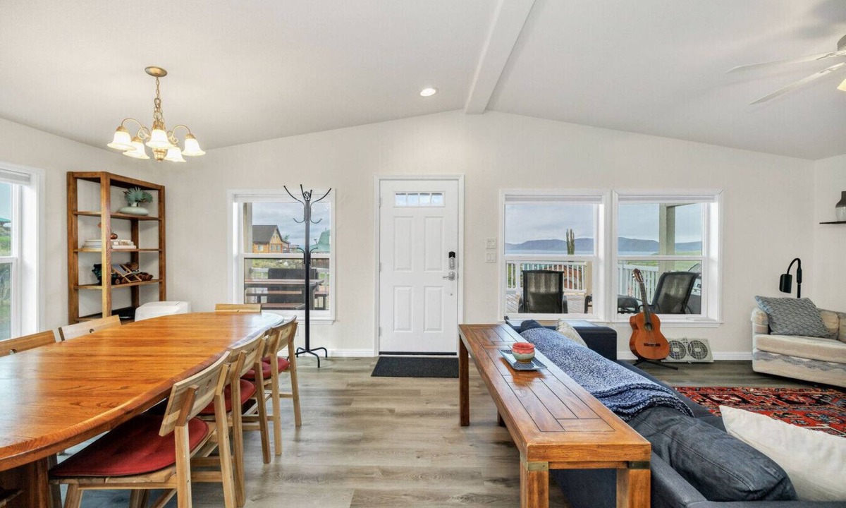 Sweetwater House | Juuust Right - Gorgeous view, 5 mins from the lake
