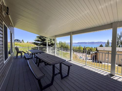 Harbor Village House | Lake View Cabin New Hot tub and Roku TV