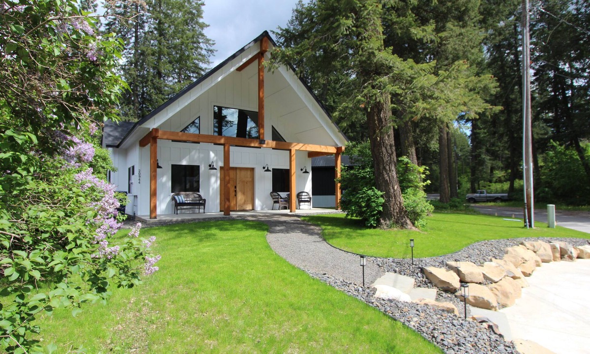 Rathdrum House | Lake View Hideaway - game room, office, w/optional dock rental