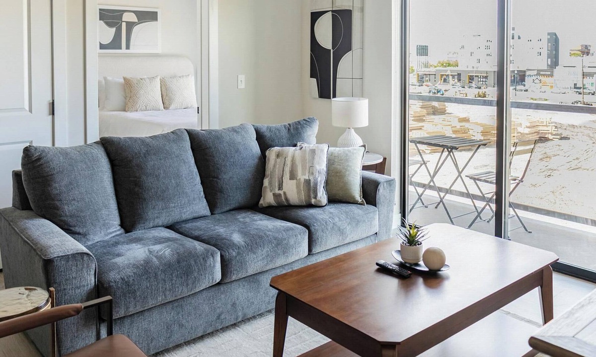 People's Freeway Apartment | Landing | Chic 2BD, Clubhouse, Courtyard