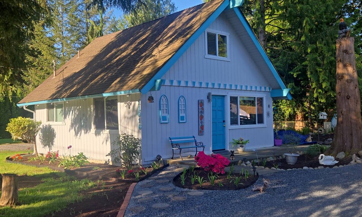 Jordan Road-Canyon Creek House | Little House Off the Loop, 2-Bed Home w/AC, 5 min from downtown Granite Falls