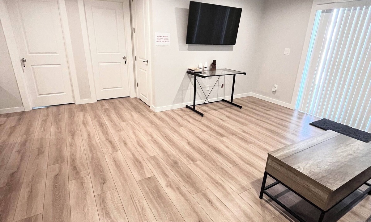 Tukwila House | Lower Unit by Sea-Tac Airport - 2 bedrooms.