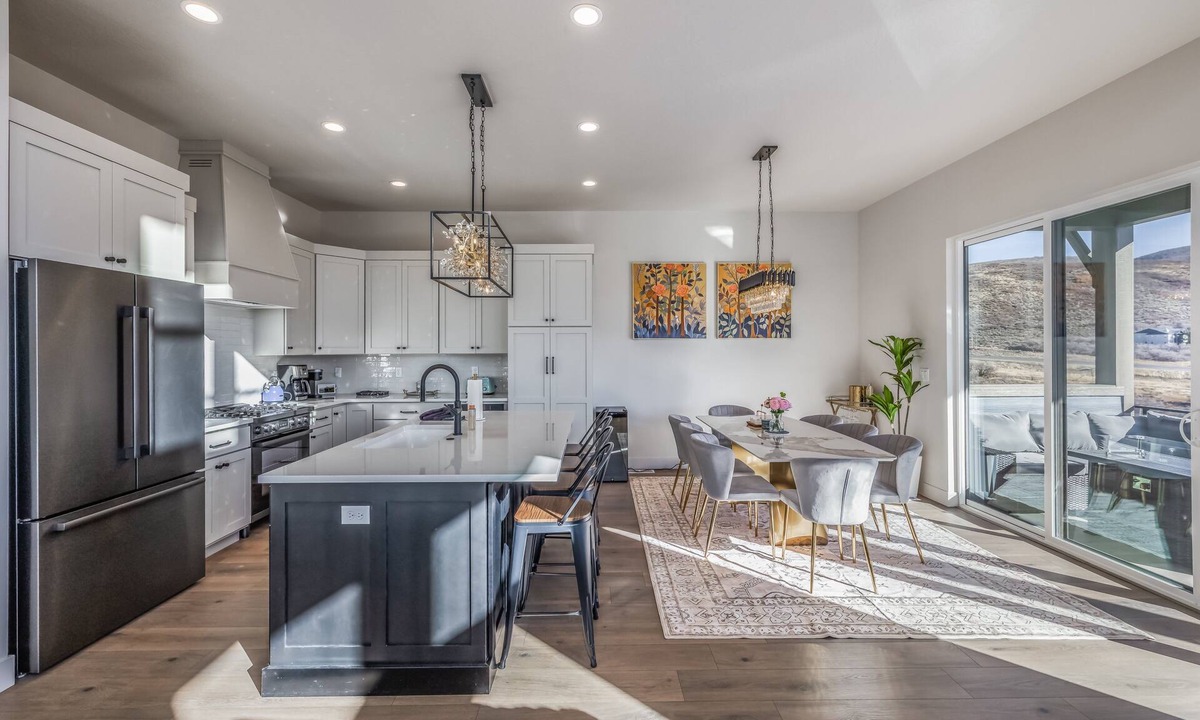 Deer Mountain House | Luxurious 4BR condo in Park City, with a hot tub