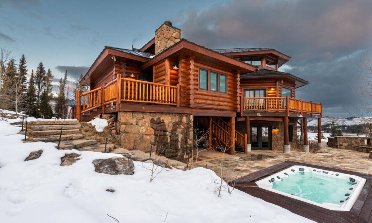 Game Creek House | Luxurious Hillside Lodge on a Working Wyoming Ranch
