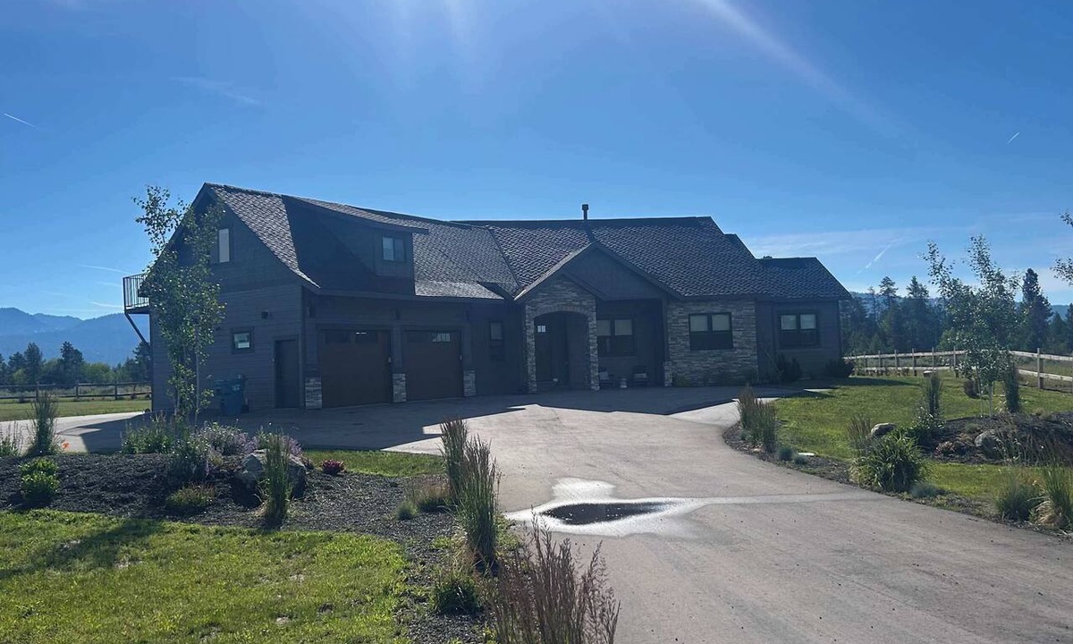 McCall House | Luxurious McCall Home with Hot Tub and Pool Table