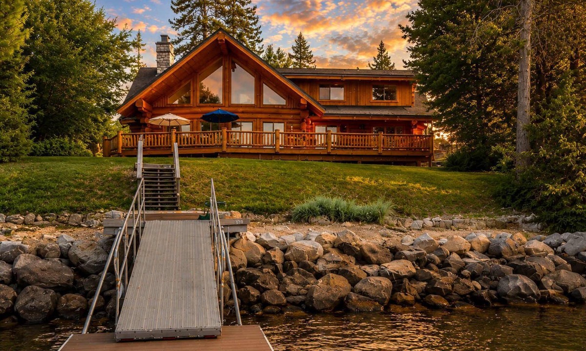 Tamarack Resort Cabin | Luxury Cascade Lakefront Lodge | Private Dock