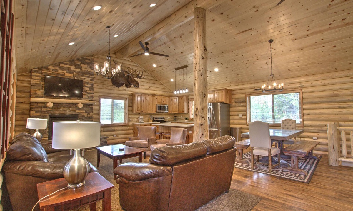 West Yellowstone Cabin | Luxury Log Home Huge Yard & Playground 4.9 Miles to Yellowstone