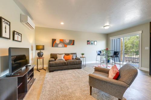 St. Anthony Apartment | Modern Apt - 7 Mi to St. Anthony Sand Dunes!