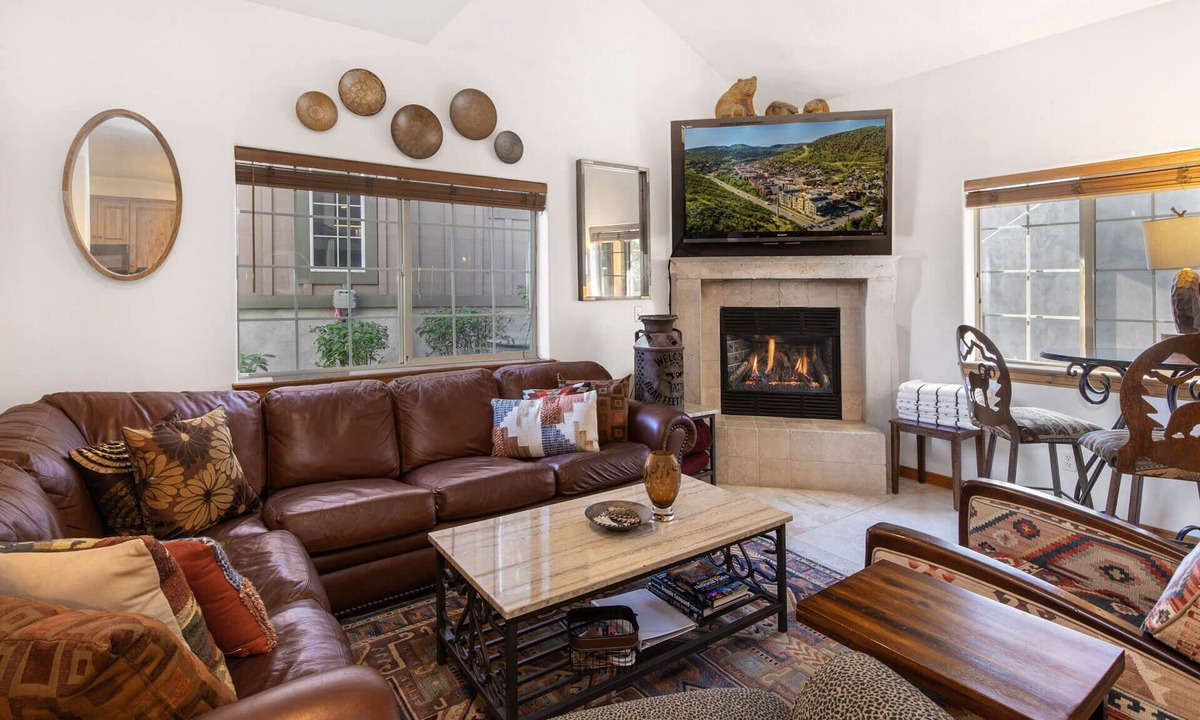 Bear Hollow Village House | Moose Mgmt at Bear Hollow 5430: Wifi, BBQ, 5min to Ski Resorts, Free Bus