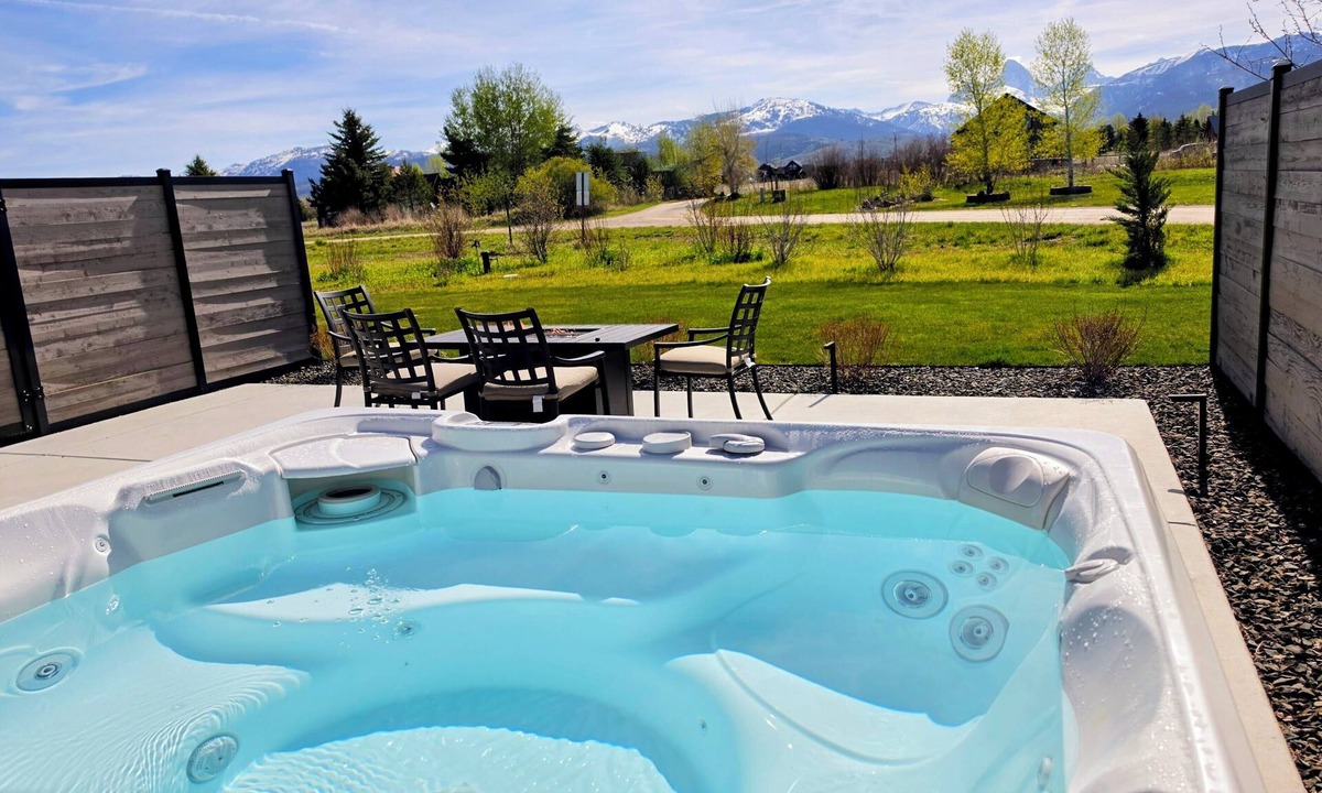 Driggs Apartment | Mountainview Escape near Grand Teton and Jackson Hole with Outdoor Wellness A.