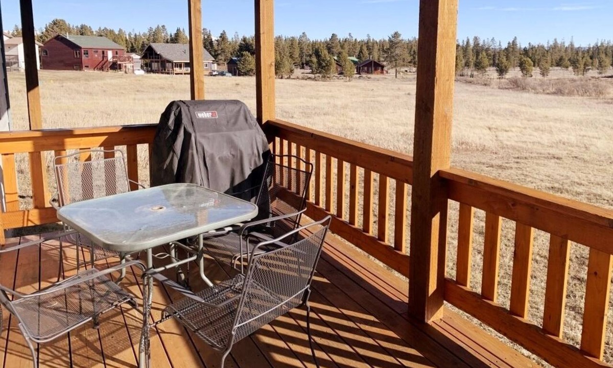 Horse Butte Condo | NEW LISTING! Quiet 2 Bedroom Mountain Retreat in a Center of a Mountain Valley