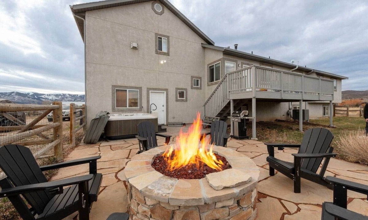 North Snyderville Basin House | New Park City Property - Bear Haven