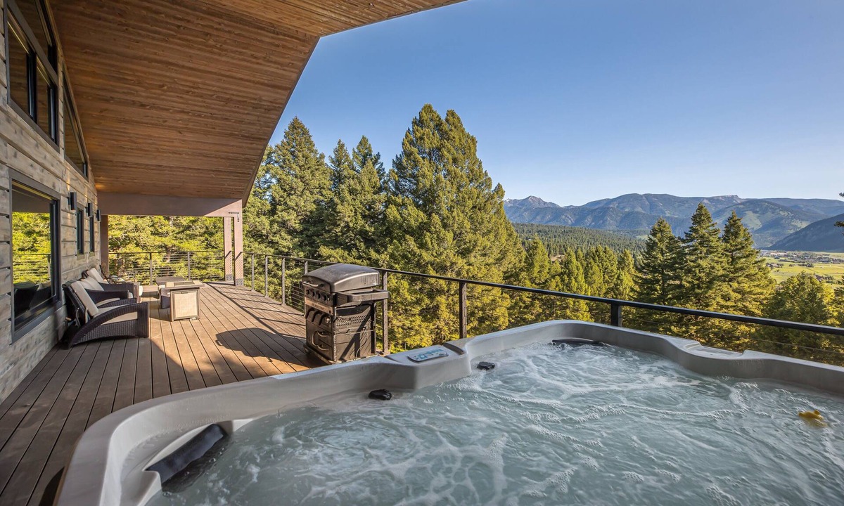 Gallatin Gateway House | NEW! Soak, Play, Unwind: Secluded Big Sky Lodge with Dual Hot Tubs and Game Room