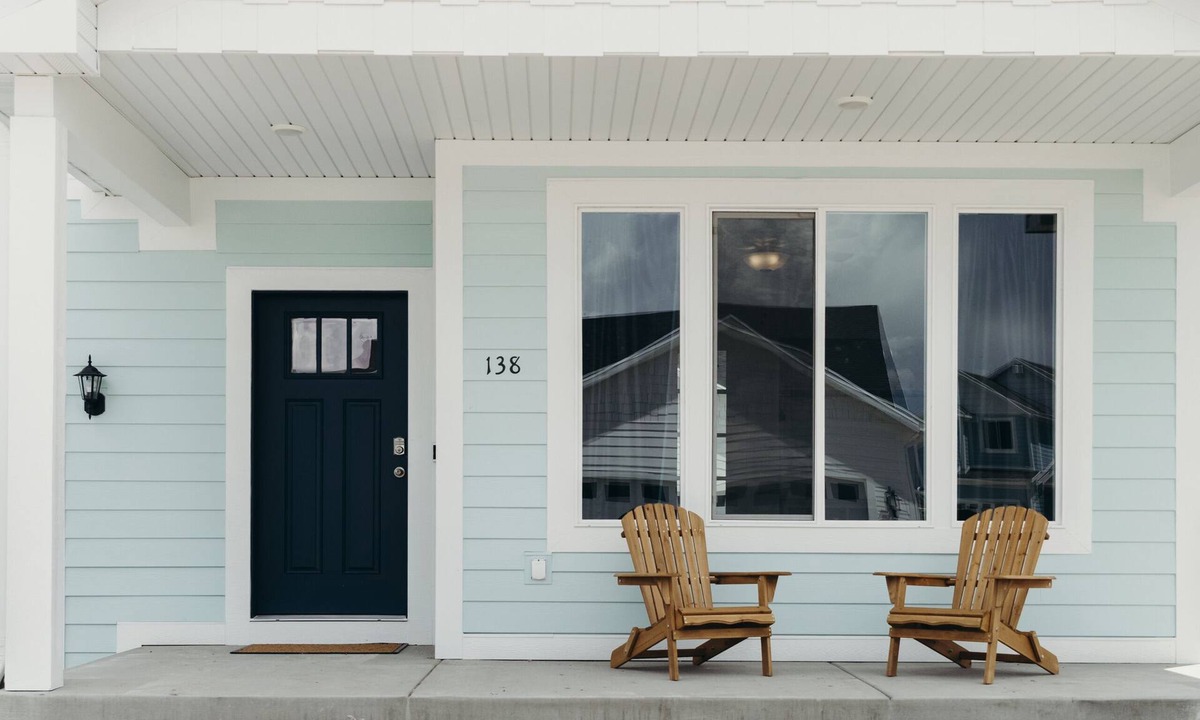 Sweetwater House | New, spacious Bear Lake Family Reunion House comfortably sleeps 23!