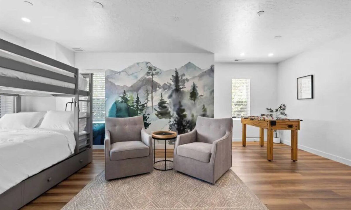 Fairpark Ski Chalet | New Townhome | Downtown SLC | 2 Car Garage