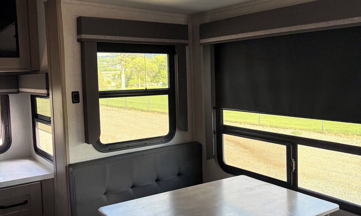 Golconda House | Newer, Recreational RV with tankless water Heater - Long or Short Term Stay