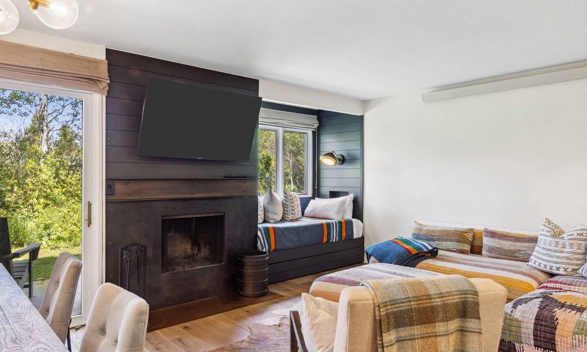 Moose Wilson Road Condo | Outpost: Indian Paintbrush 1112