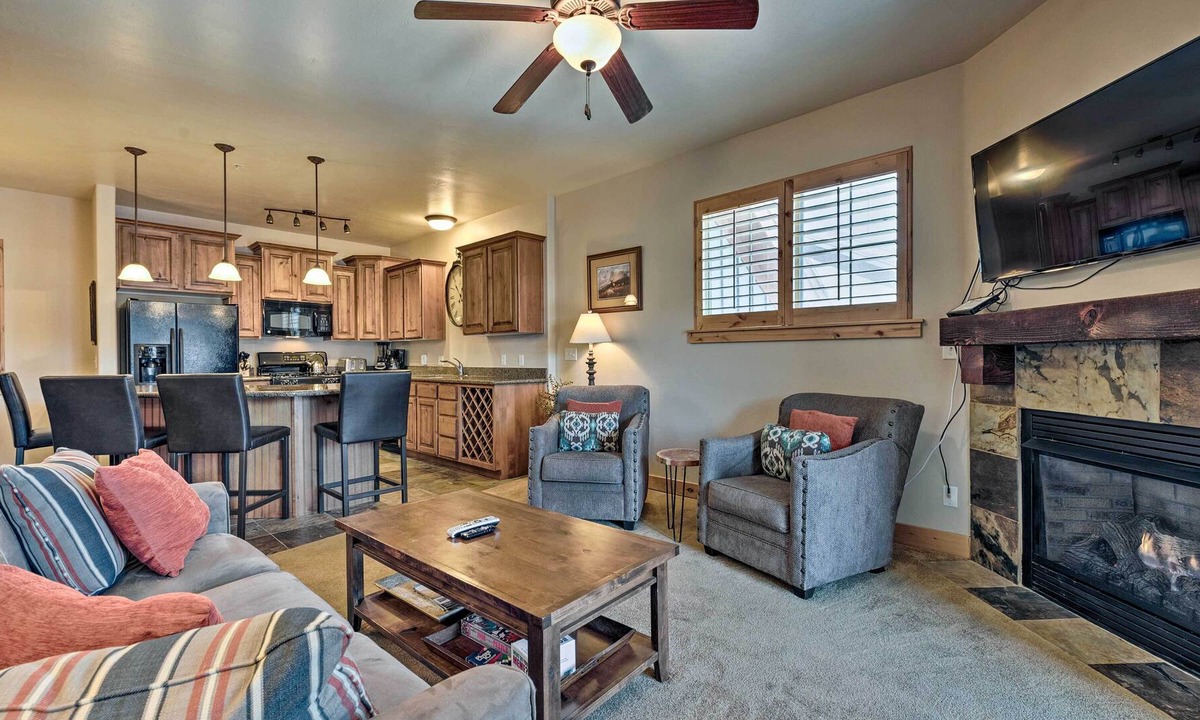 Bear Hollow Village Condo | Park City Condo w/ Pool - 2 Miles to Ski Resort!