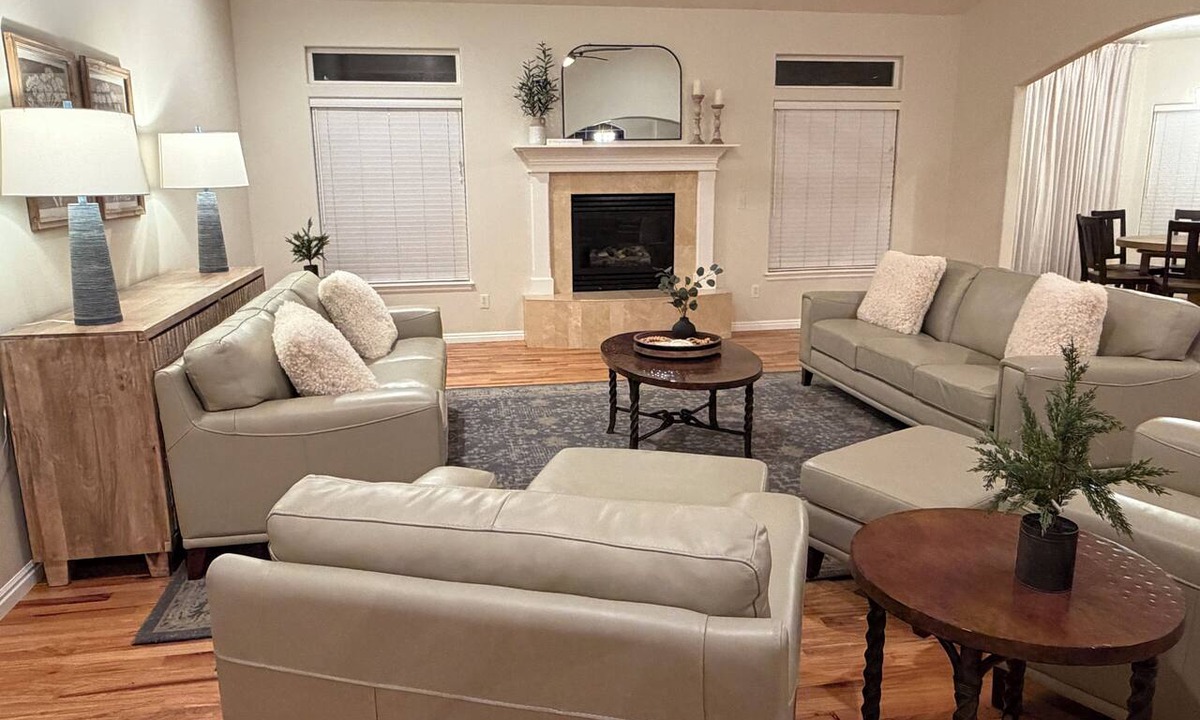 Meridian House | Peaceful 3BR Single Story Retreat Near The Village & Downtown Meridian