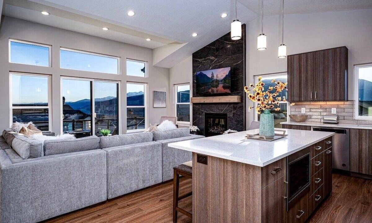 Wolf Creek House | Powder Mtn Chalet B4 | Ski Escape | Hot Tub & View