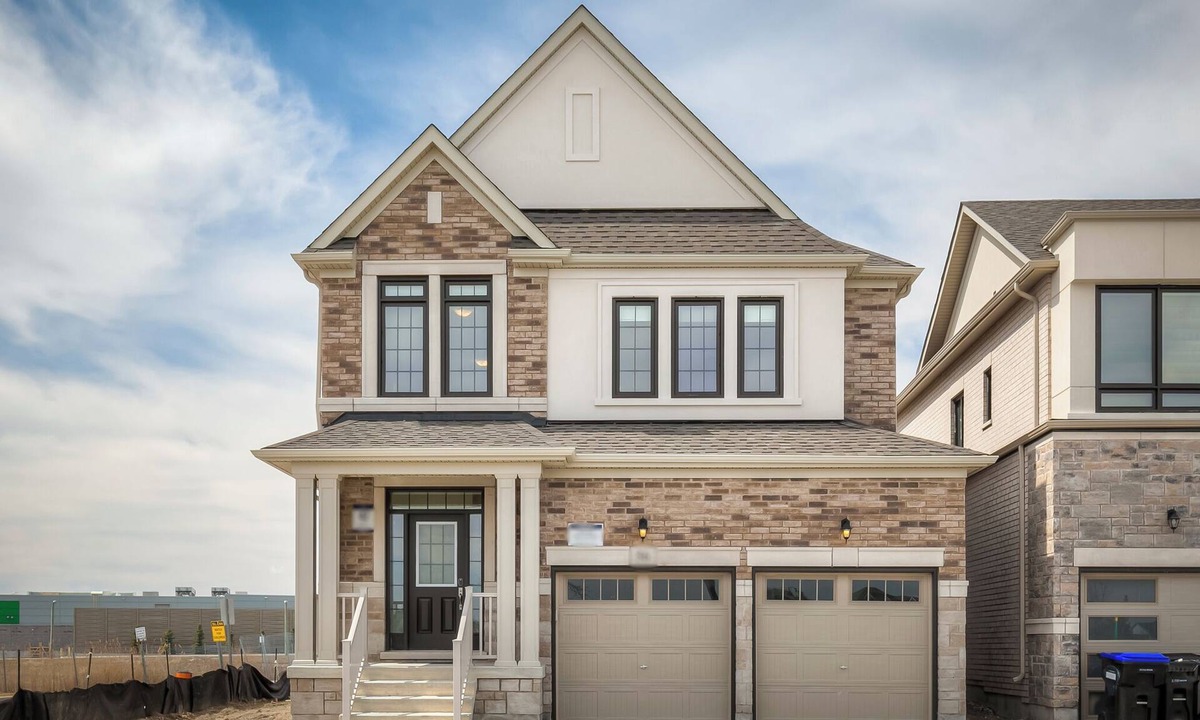 Bradford House | Premium Staycation Near Canada's Wonderland