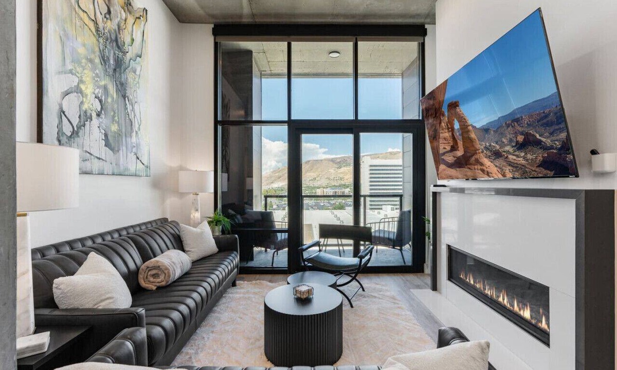 Rio Grande Apartment | Premium SLC Luxury- Penthouse VIEWS+ Top Amenities