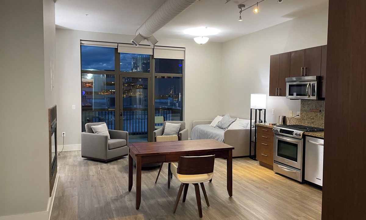 Downtown Boise Condo | Premium top floor 1-bedroom condo with best downtown Boise location