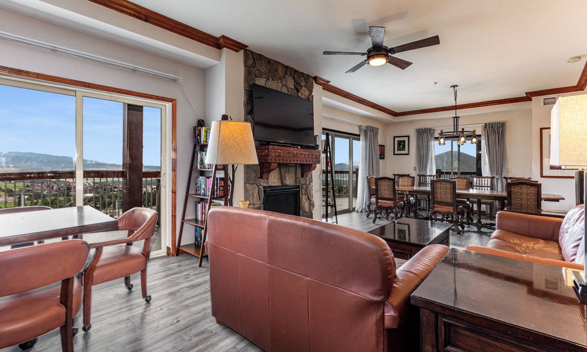 Park City Condo | PRESIDENTIAL SUITE; 4 King BR/Bath; Ski I/O; 1395nt Weekly/1550nt daily, HTub