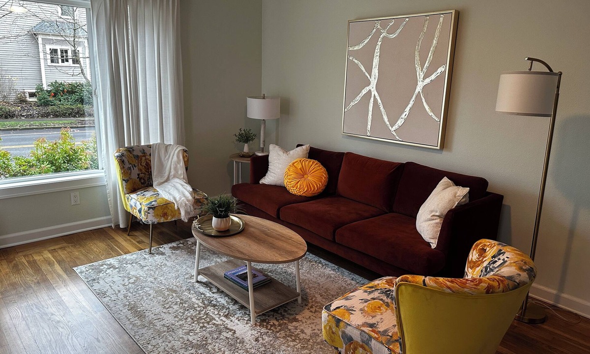 Hough Apartment | Prime Location - Cozy 1-bd/1bth apartment in DT Vancouver with fitness room
