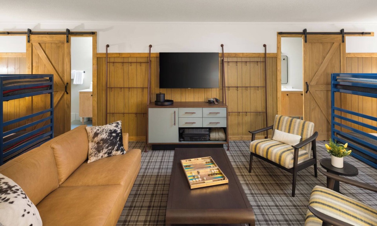 Jackson Hotel | Prime Location! Walk to Town Square Shops & Restaurants, Jackson Hole Rodeo!