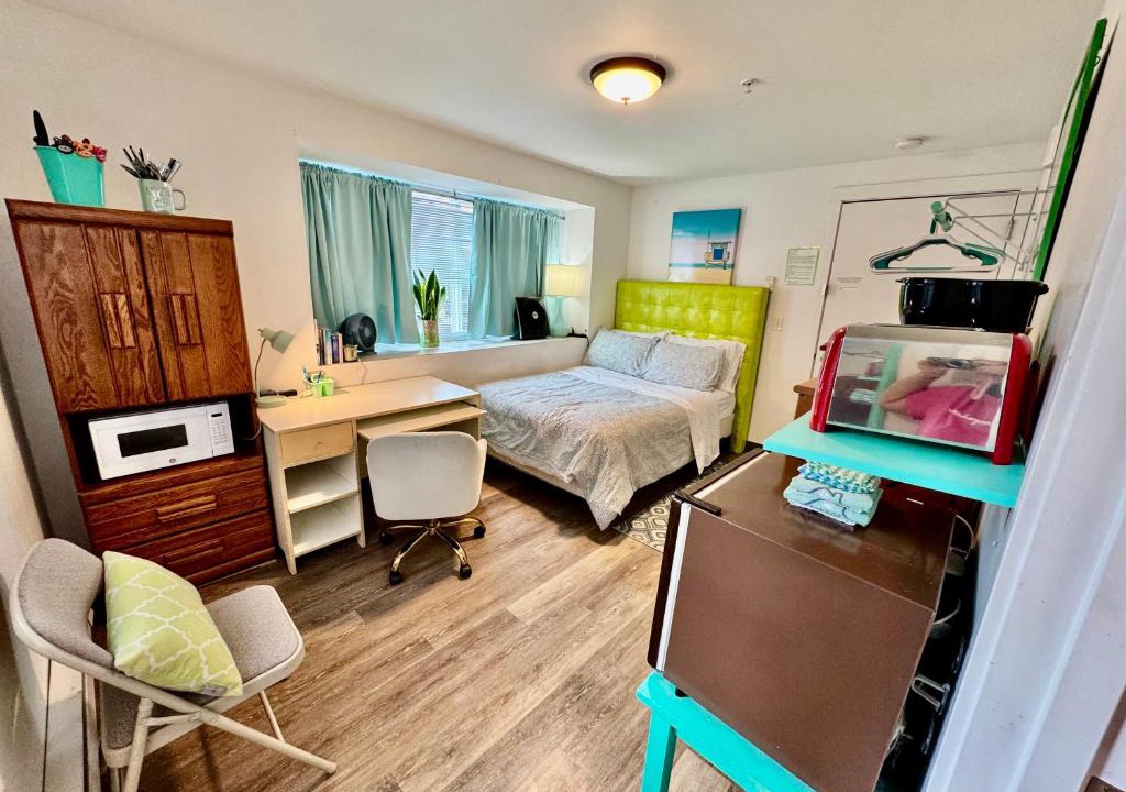 University District Apartment | Private Room With Ensuite Bathroom 10 Minutes Walk to University of Washington
