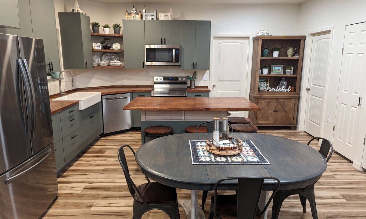 Rexburg Cottage | Quilty Cottage - No Cleaning Fee - Quiet Space just outside of Rexburg