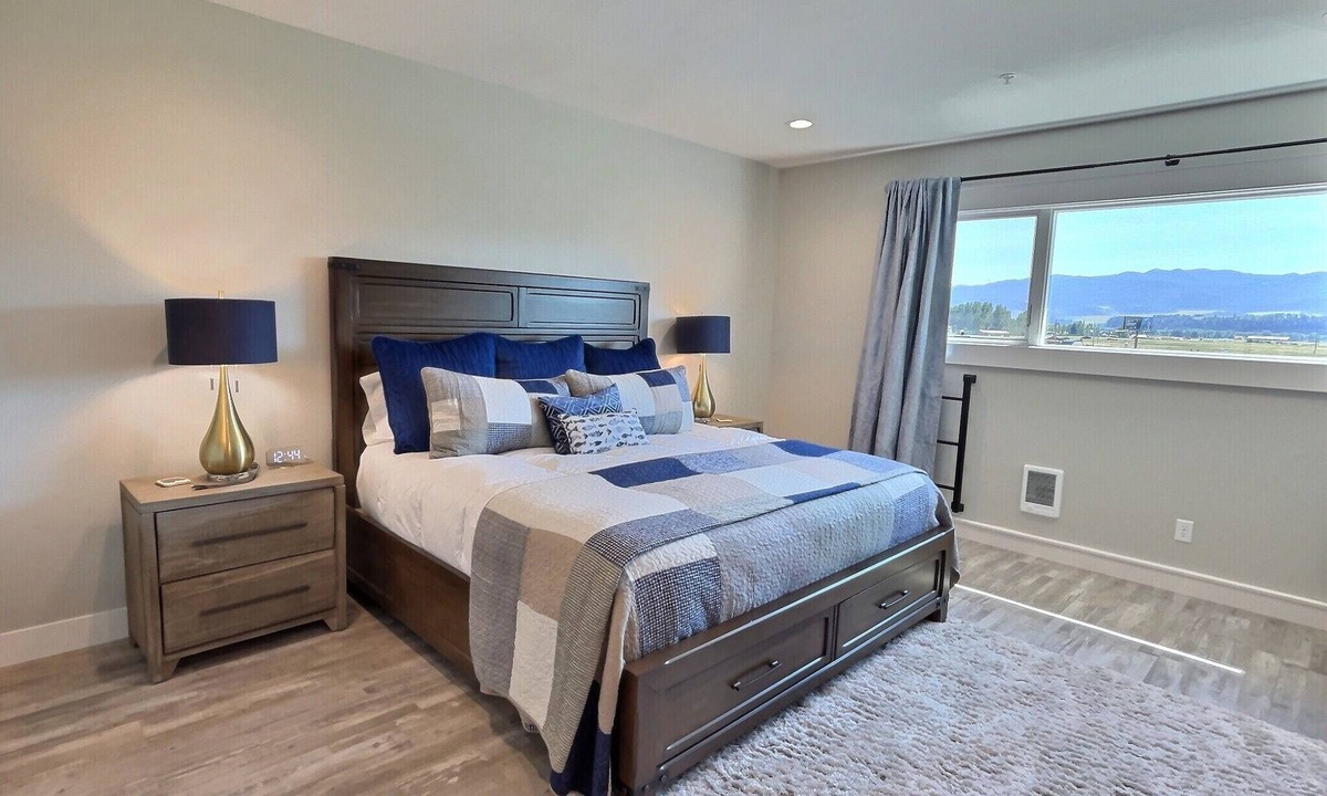 Swan Valley Condo | RAINEY CREEK RETREAT