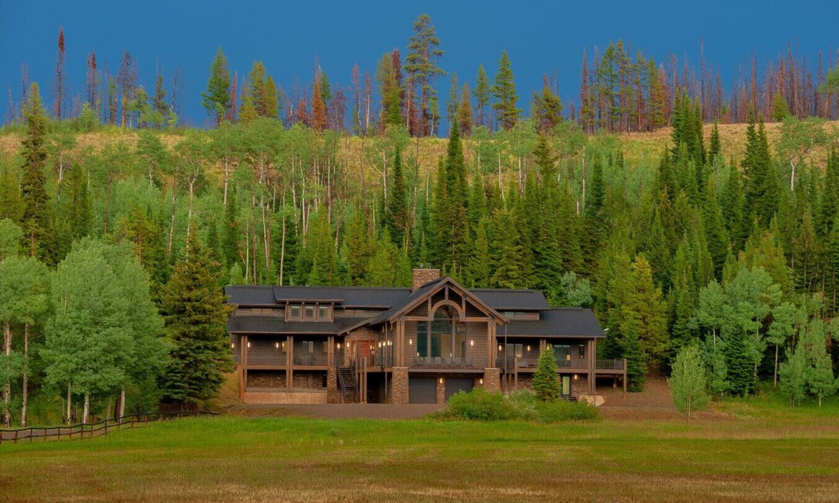 Game Creek House | Ranch Oasis-Families & Retreats on a Working Wyoming Ranch