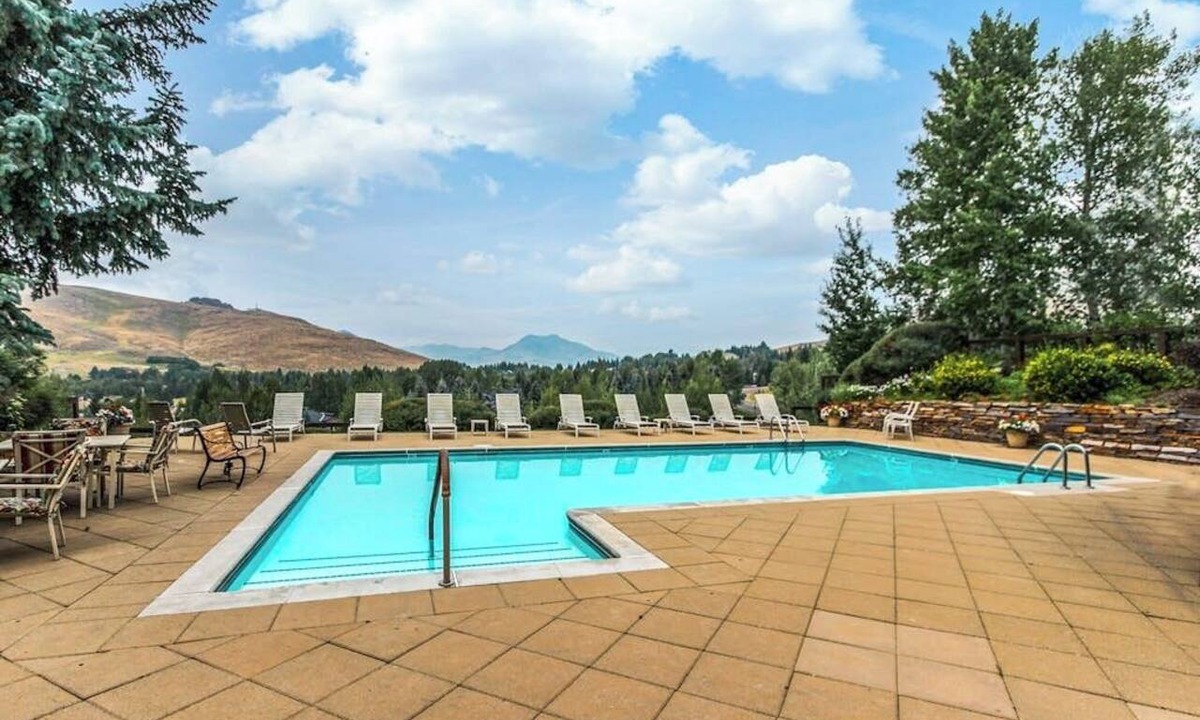 Elkhorn Village Condo | Resort condo with shared pool & hot tub - minutes from hiking, skiing, & dining