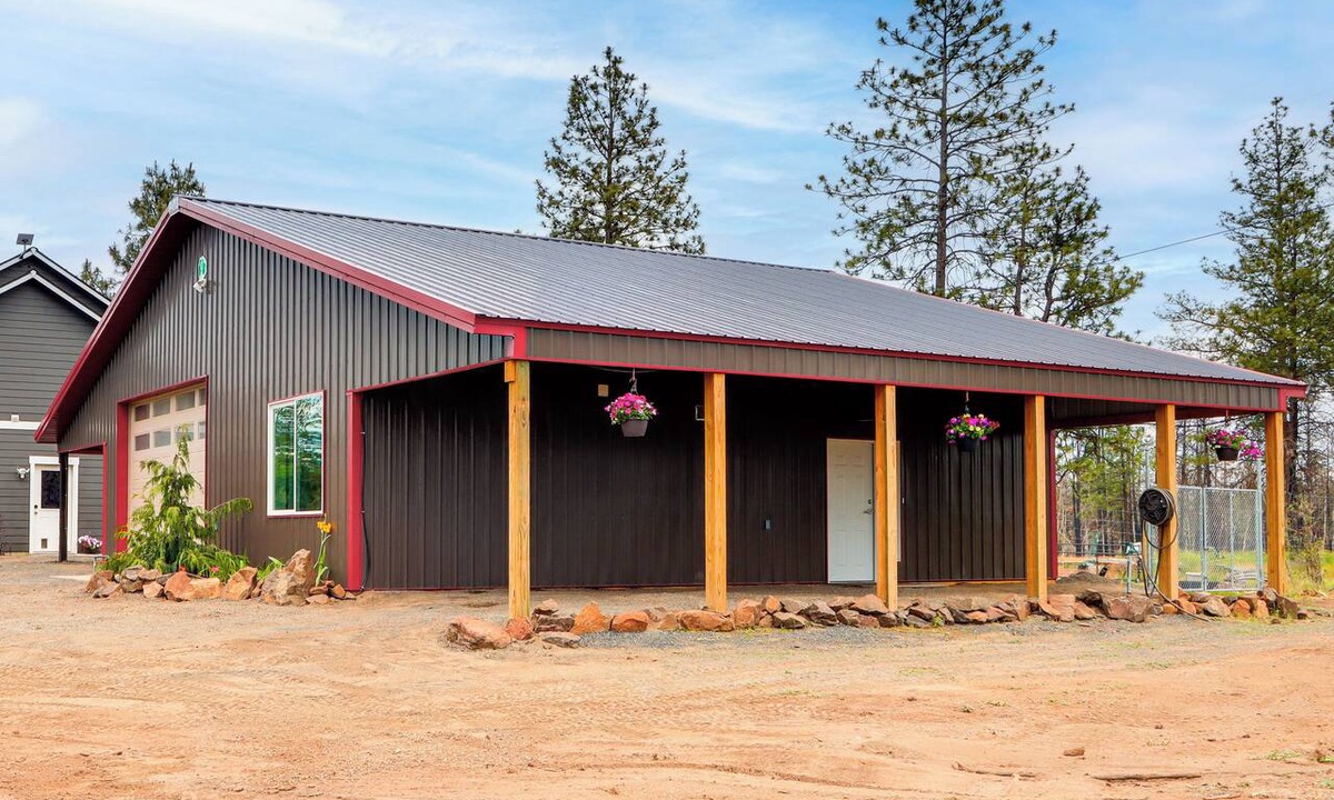 Medical Lake Condo | Retreat with Indoor Swim Spa, Access to Clear Lake