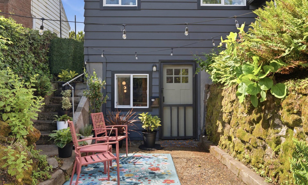 Piedmont Apartment | Rose City Hideaway - A stylish and spacious 2-bedroom apt in NE Portland!