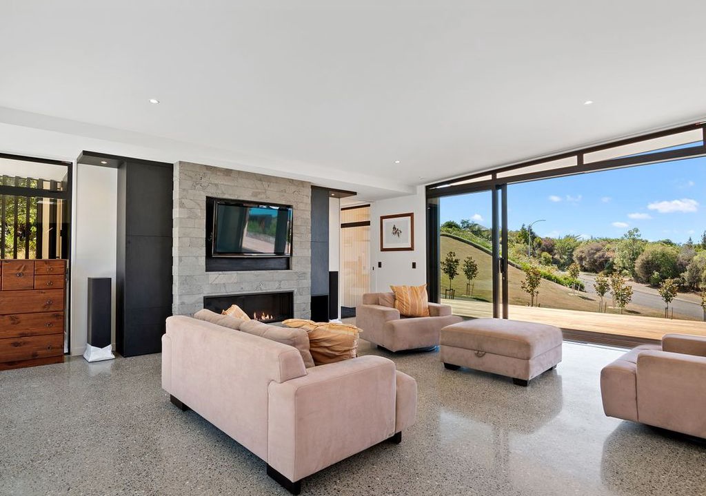 Ruby Bay House | Ruby View - Nelson Holiday Home