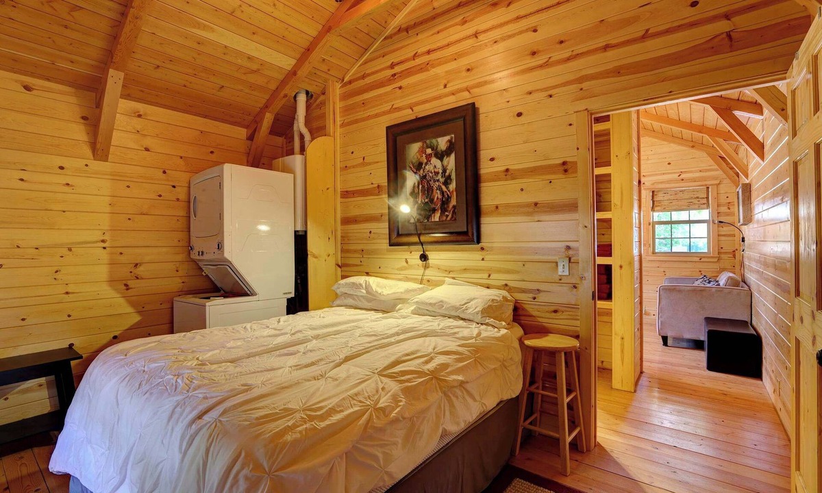 Dayton Cabin | Rustic Ridge Cabin 1, Charming Dayton Retreat