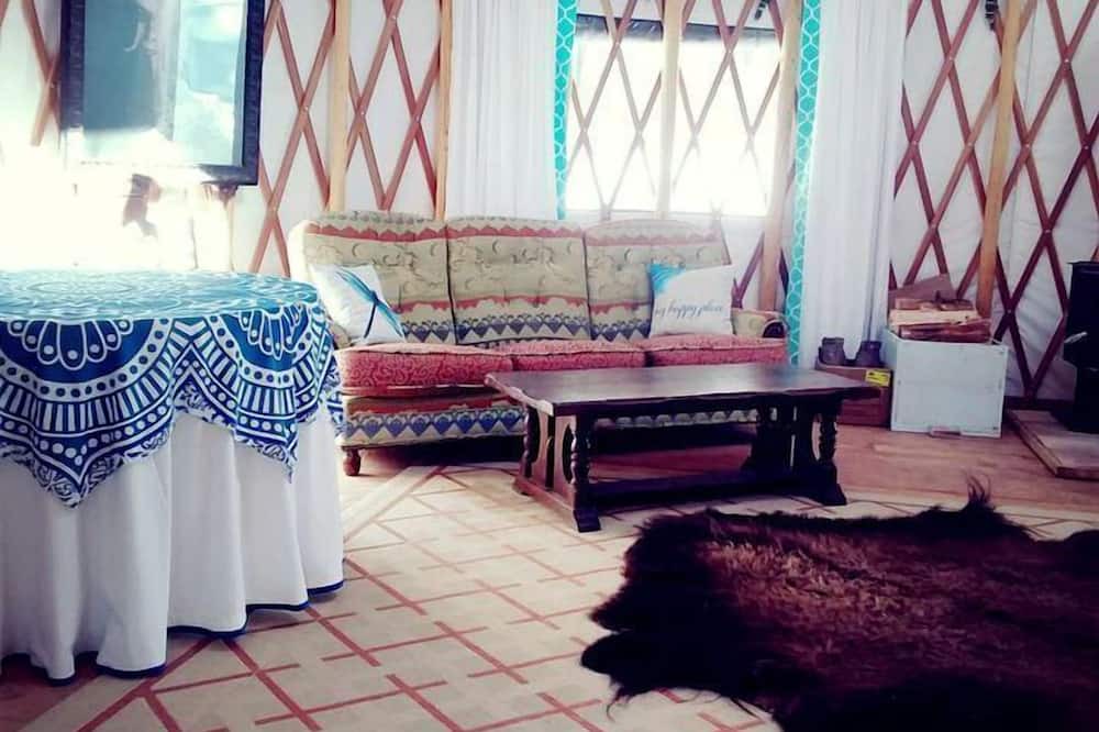 Alberton Cabin | Sanctuary Yurt Glamping Forest Getaway in Alberton, MT