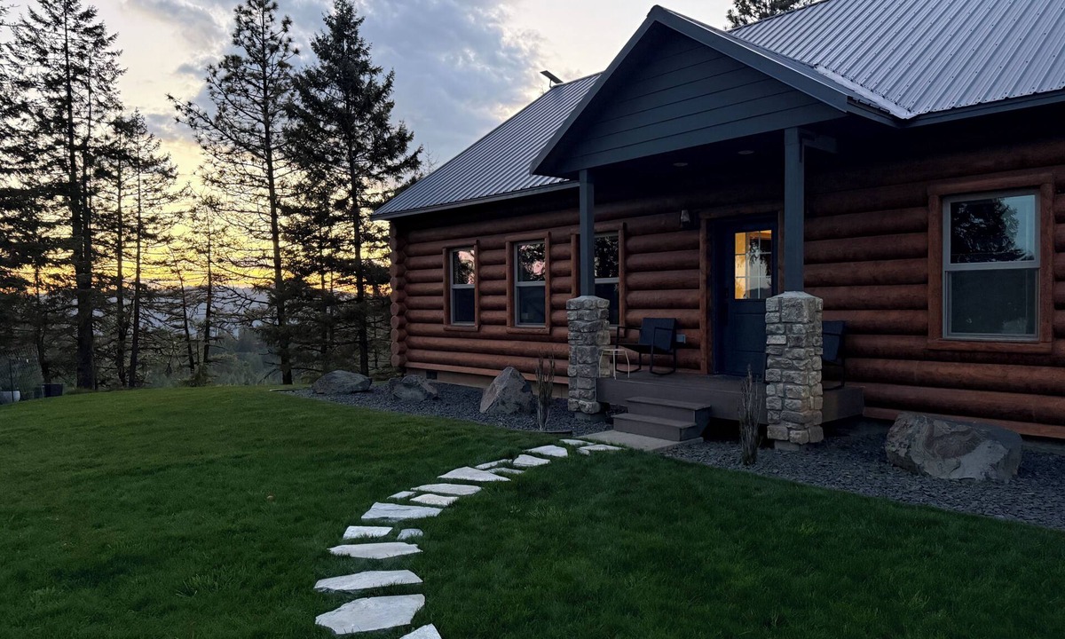 Ahsahka House | Secluded Lakeview Mountain Retreat/hot tub/16 acres