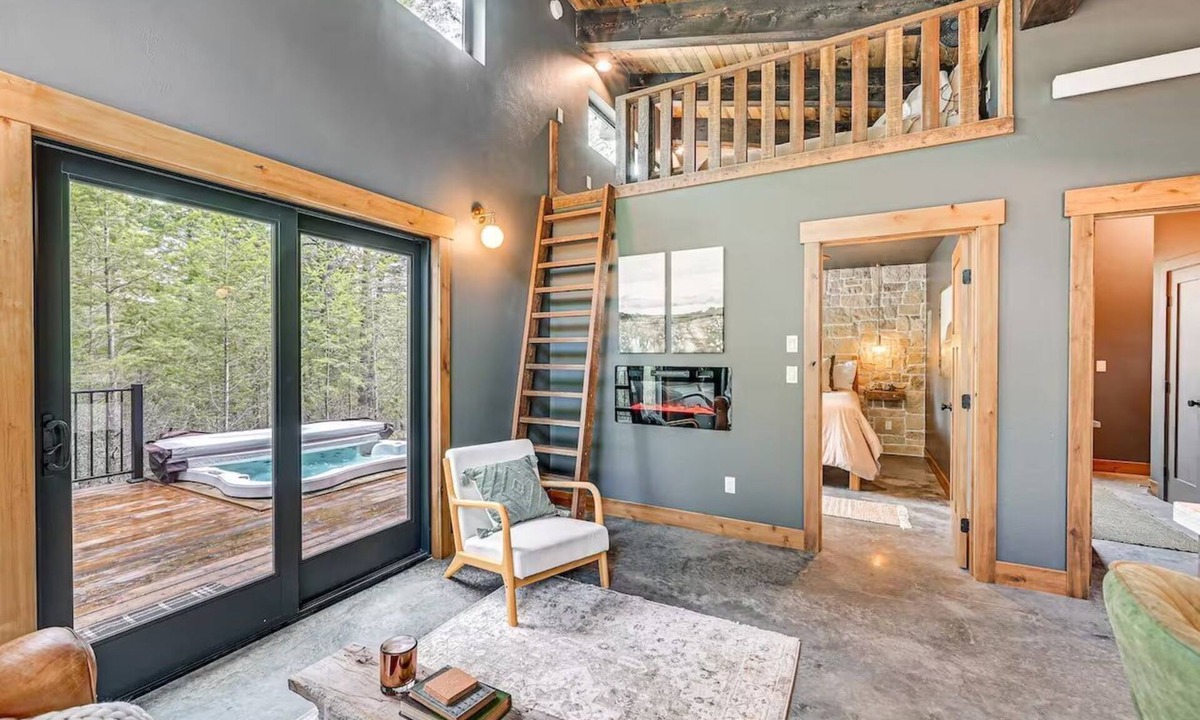 Polson Cabin | Secluded Modern Cabin- Near Flathead Lake