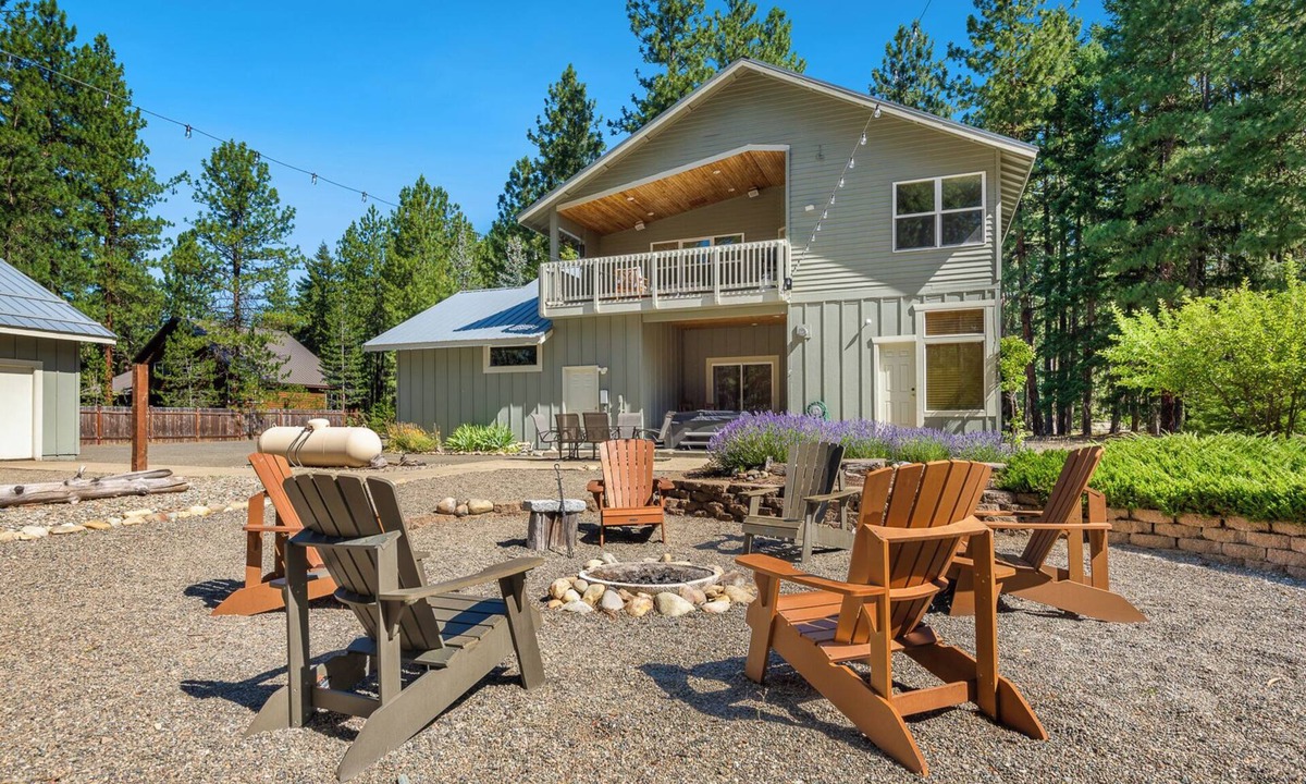 Ronald House | Secluded Pine Cabin with Hot Tub, Pet-Friendly Grounds & Forest Trails