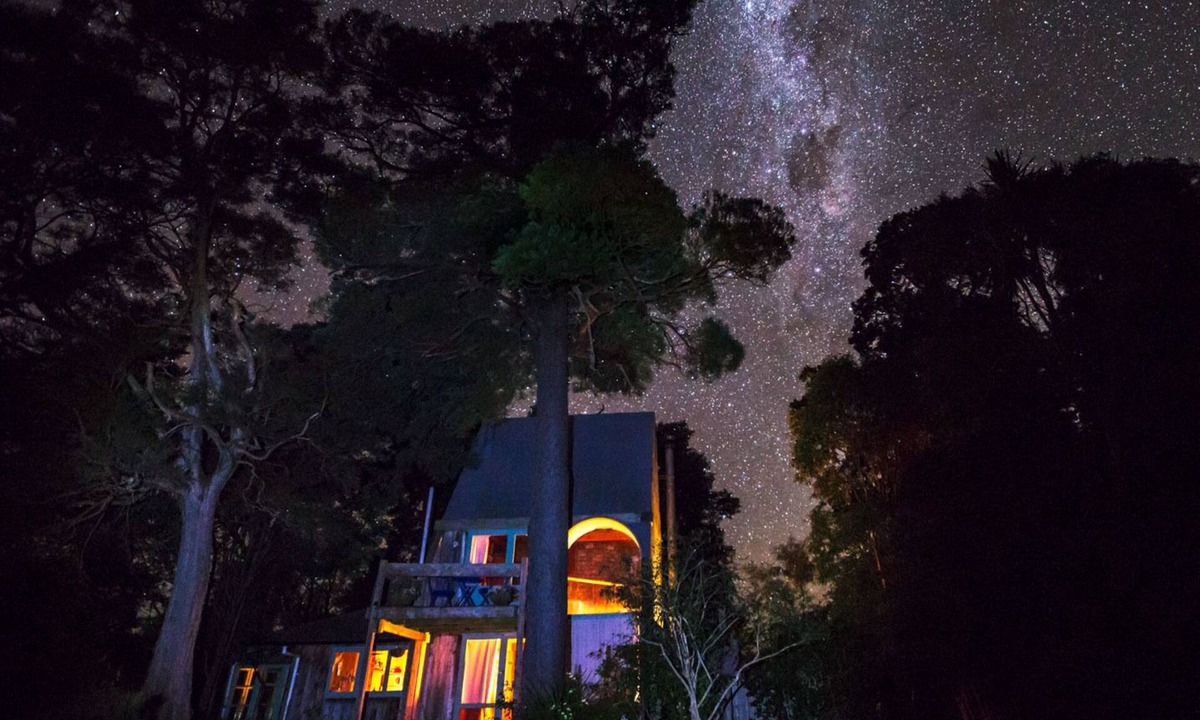 Rangiwahia Cottage | Secluded Retreat on scenic hill country farm.