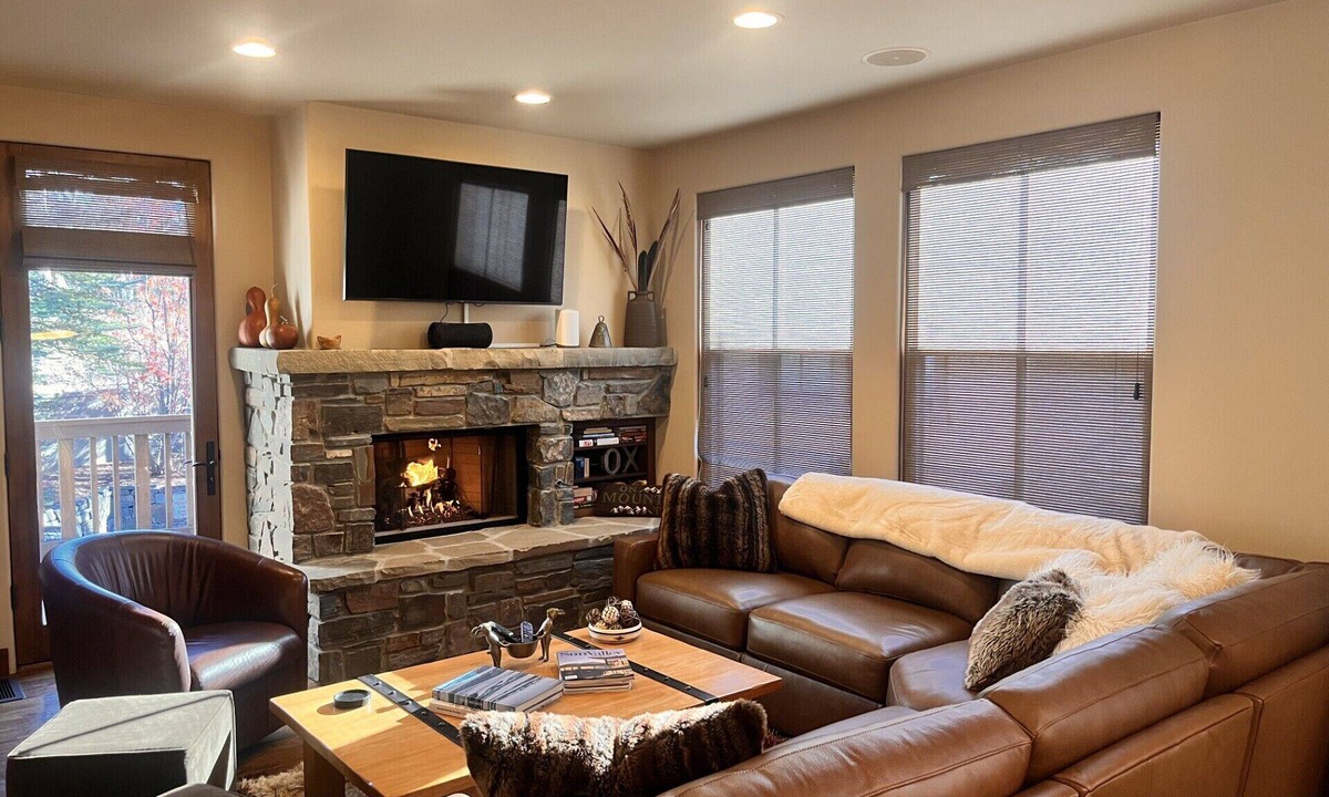 Ketchum House | SkiView Townhome 1C- New Listing! Close to Downtown & Pet Friendly