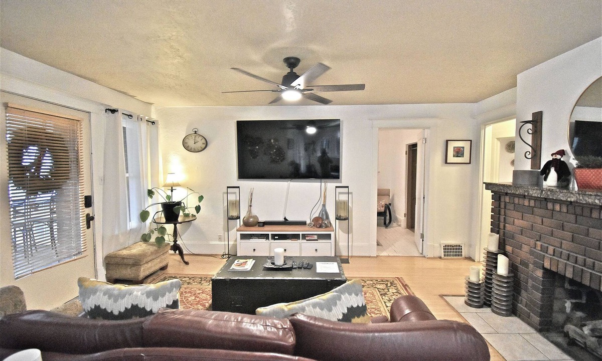 Sugar House House | Spacious Sugarhouse Home- Close to Downtown & the Mtns. Dog Friendly!