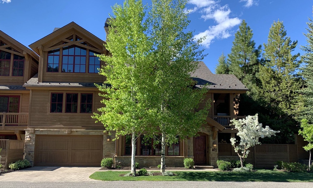 Ketchum House | Spacious Sun Valley Retreat - Hot Tub + Walk to River Run & Downtown